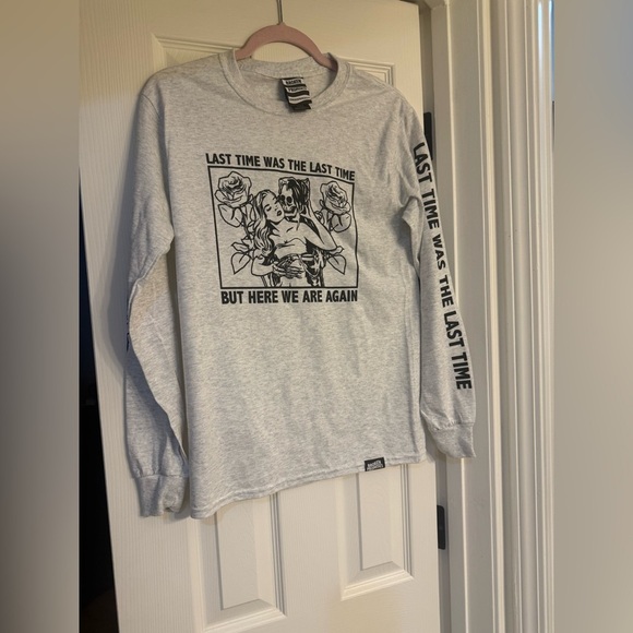 Broken Promises small Last Time Death Love  Floral Long Sleeve Graphic Shirt nwt - Picture 2 of 5